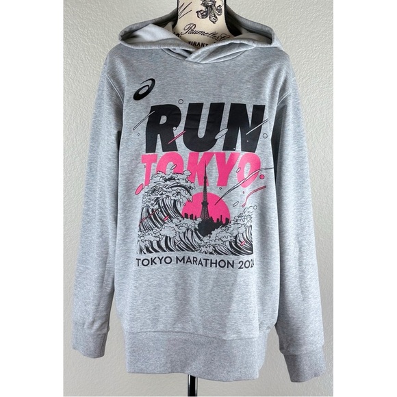 ASICS Tokyo Marathon 2024 NWT Souvenir Hoodie Grey/Pink Unisex , size Medium - Picture 2 of 11